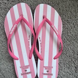 Victoria’s Secret Limited Edition Havianas NWOT